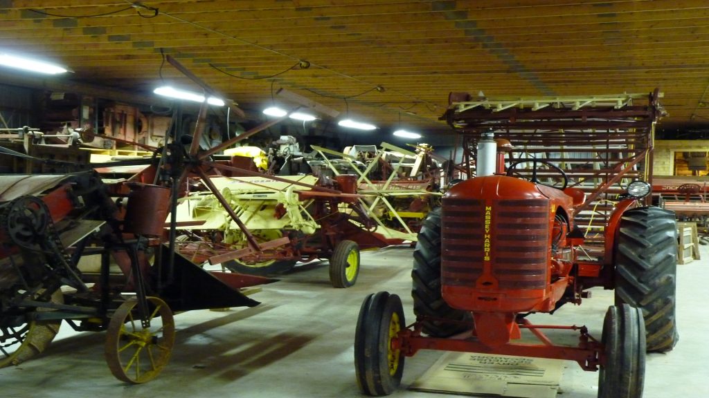 Antique Farm Machinery Museum / Musée de machinerie agricole antique